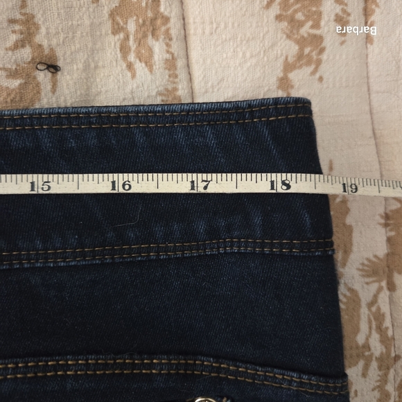 Vintage Nygard Luxe Denim 360°/4-way Stretch Straight Cut, Size XL (18-20) - Picture 12 of 13